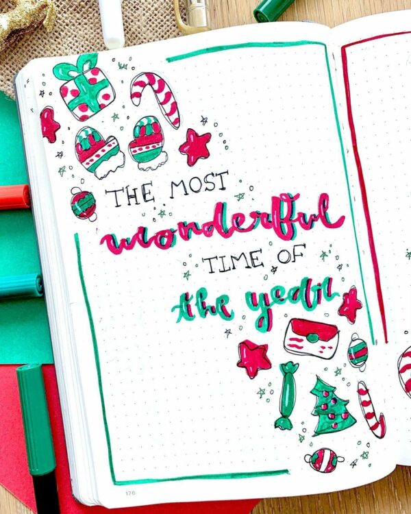 34 Stunning Christmas December Bullet Journal Ideas - The Planner Addict
